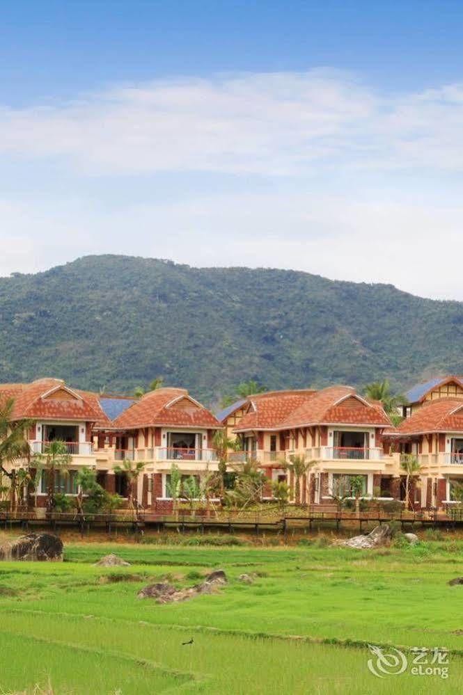 Hainan Bulongsai Resort Hotel Baoting Екстериор снимка